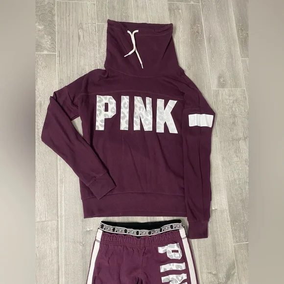 Victoria's Secret PINK cowl neck sweatshirt matching pants leopard print logo XS - Picture 3 of 16